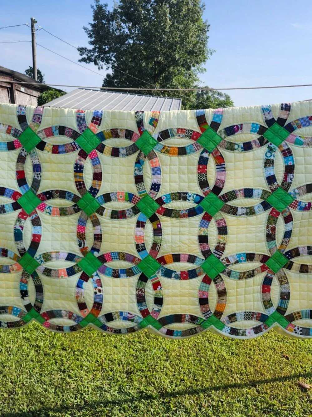 Vintage handmade scalloped double wedding ring quilt  79
